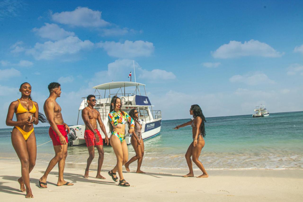 Paradise Island Beach Resort Punta Rucia Buitenkant foto