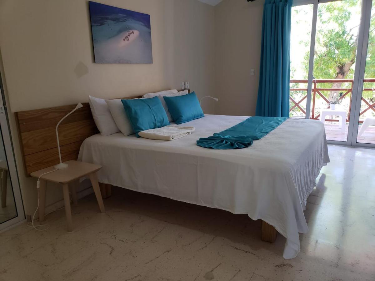 Paradise Island Beach Resort Punta Rucia Buitenkant foto
