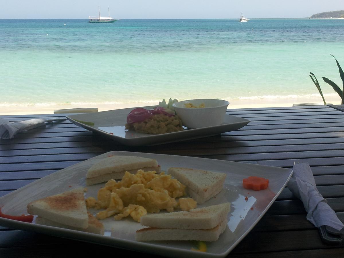 Paradise Island Beach Resort Punta Rucia Buitenkant foto