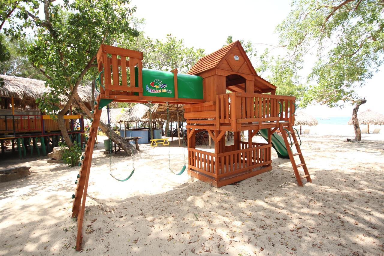 Paradise Island Beach Resort Punta Rucia Buitenkant foto