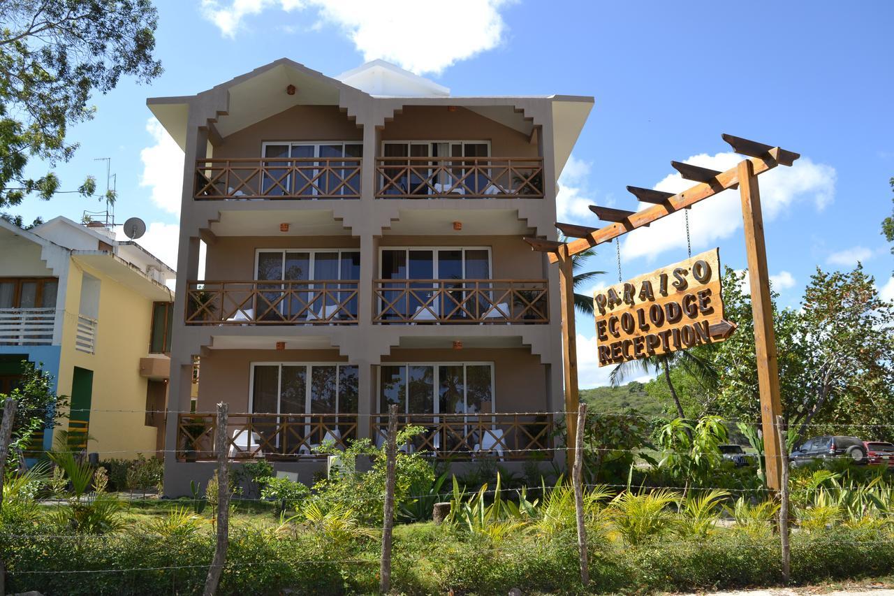 Paradise Island Beach Resort Punta Rucia Buitenkant foto