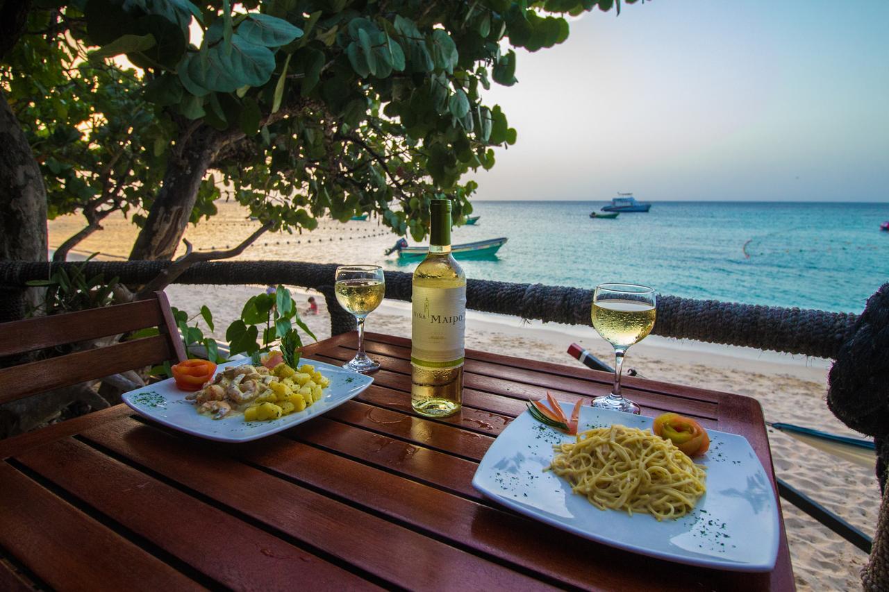 Paradise Island Beach Resort Punta Rucia Buitenkant foto